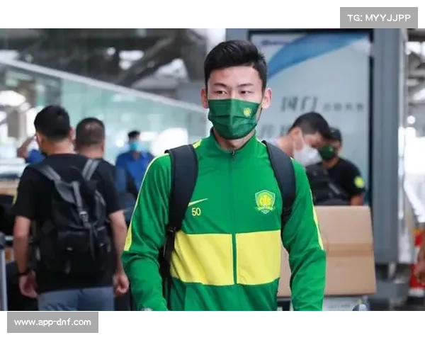 苏州队韩同洲冯錱陆邓嘉刘杭哲获12-13岁组男子重剑团体第三名